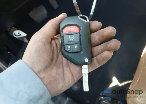 2020 Jeep Wrangler Unlimited Rubicon 4X4 z USA, uszkodzony, nr VIN 1C4HJXFN7LW138504